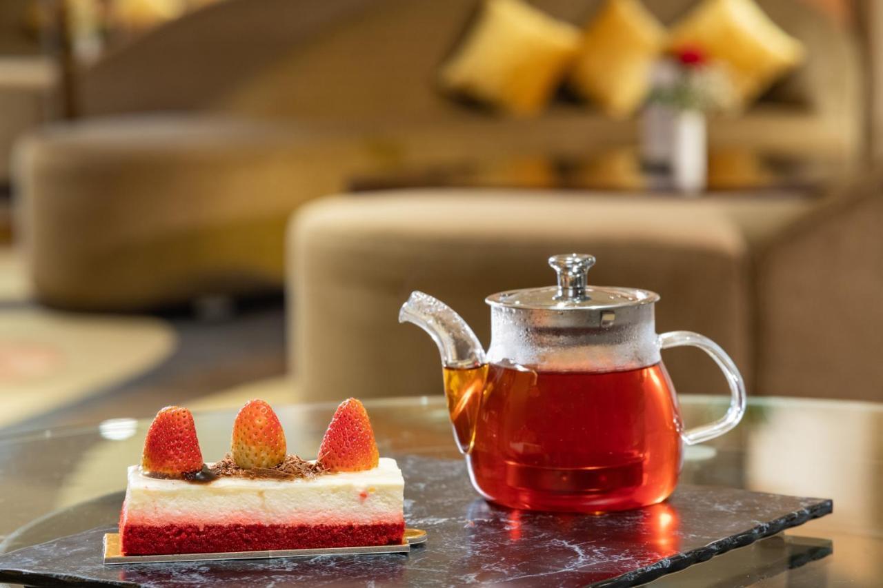 Millennium Makkah Al Naseem Мека Екстериор снимка "The tea is served with a cake"
